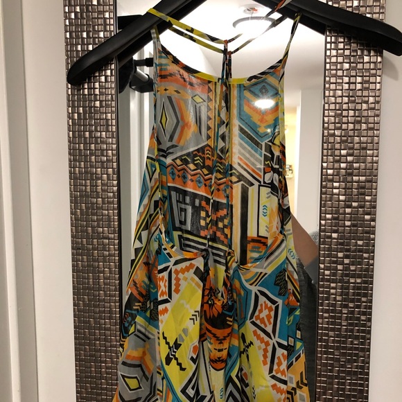 Top - Picture 2 of 2